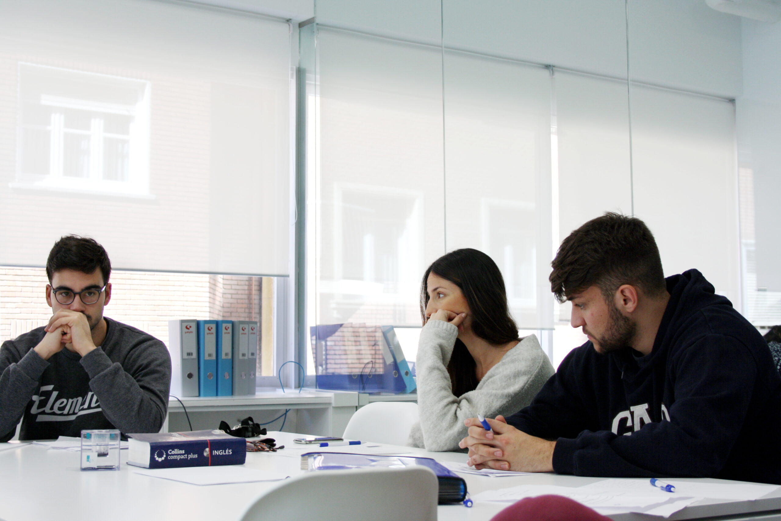 Profesor nativo especializado en curso CAE Cambridge C1 Advanced
